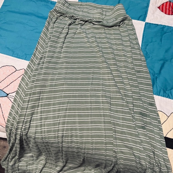 Art class items - Picture 3 of 6